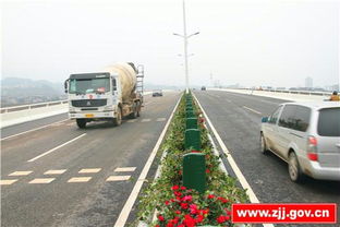 我市三处 三化三改 道路设施改造任务工程提前完工